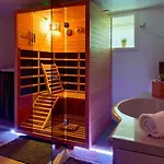 Unique Nest With Sauna - Central Nr1 By Berti\'S